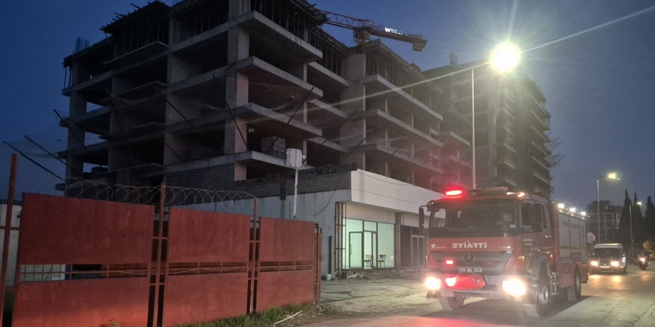 Çelik kalıp altında kalan işçi, feci şekilde can verdi