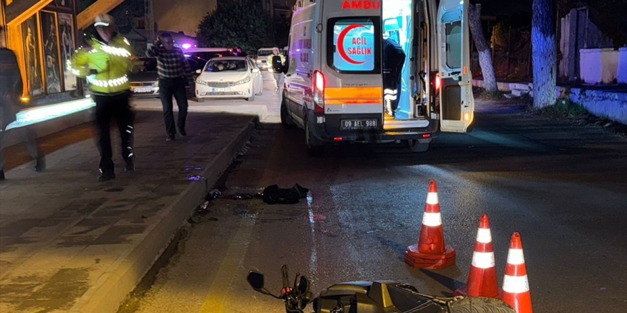 Kaldırıma çarpan motosikletin sürücüsü öldü