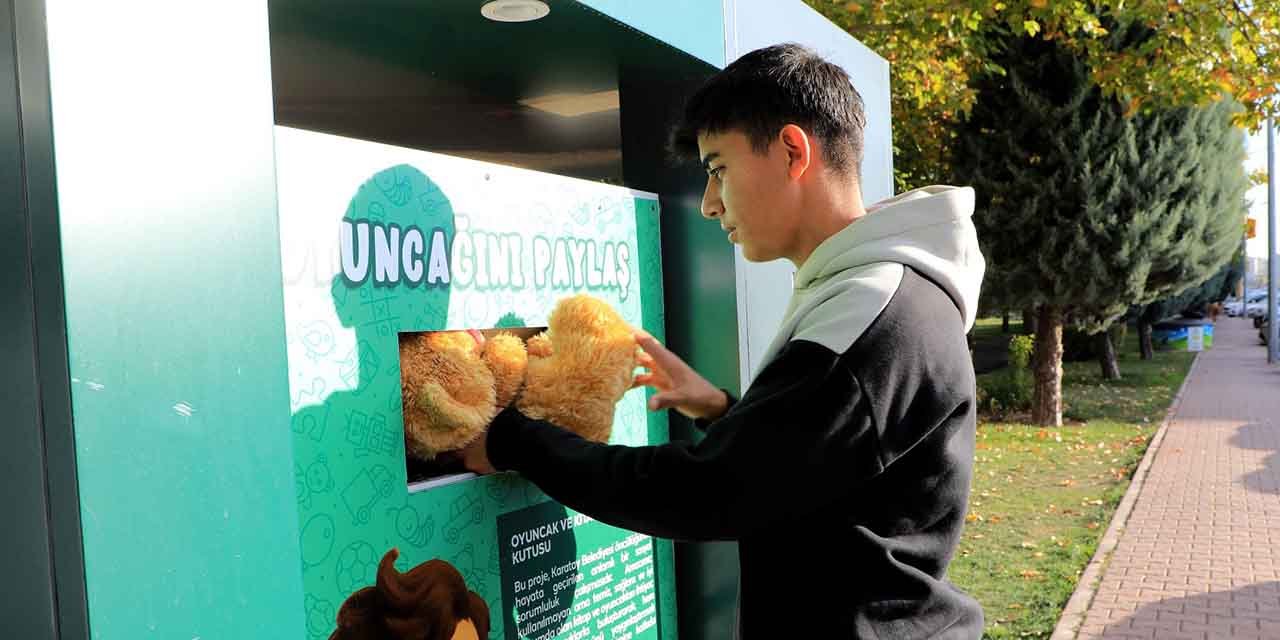 Konya sokaklarına çocuklar için kumbaralar kuruldu