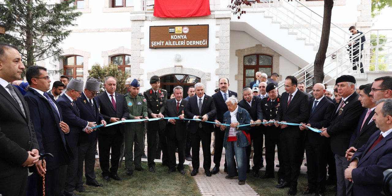 Konyalı şehit ailelerini buluşturan tarihi bina yeniden açıldı