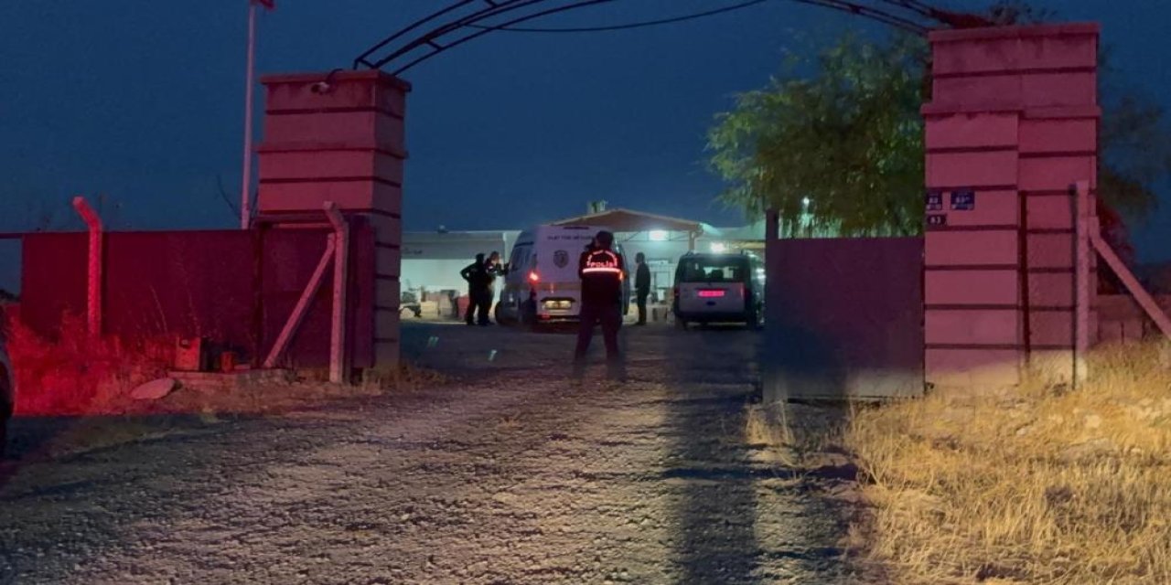 Miras kavgasında kan döküldü! Amcası dahil 4 akrabasını bıçakladı