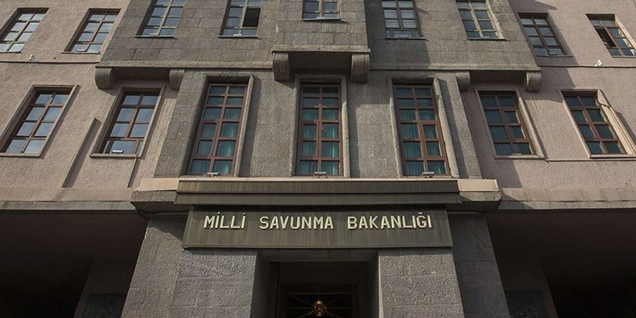 Milli Savunma Bakanlığı: Kargo uçağımız Gürcistan'da düştü