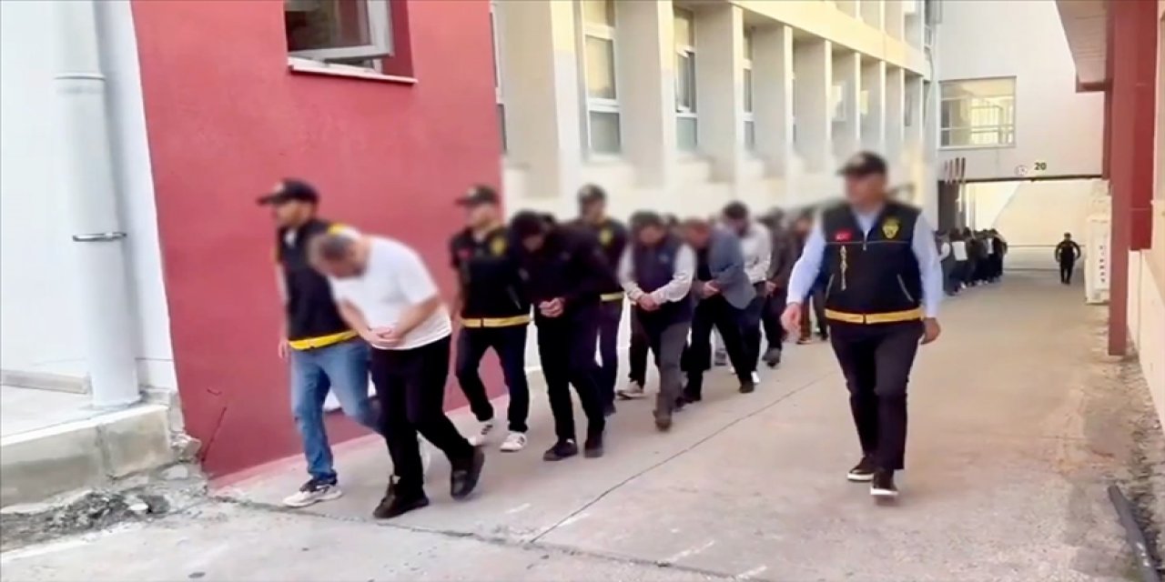 23 ilde nitelikli dolandırıcılık operasyonu! 64 kişi gözaltına alındı
