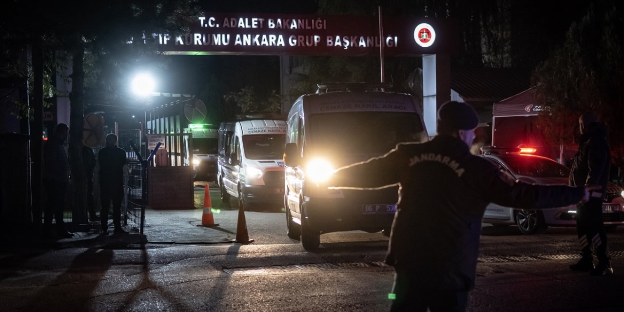 Şehit olan 20 askerin naaşlarının adli tıptaki işlemleri tamamlandı