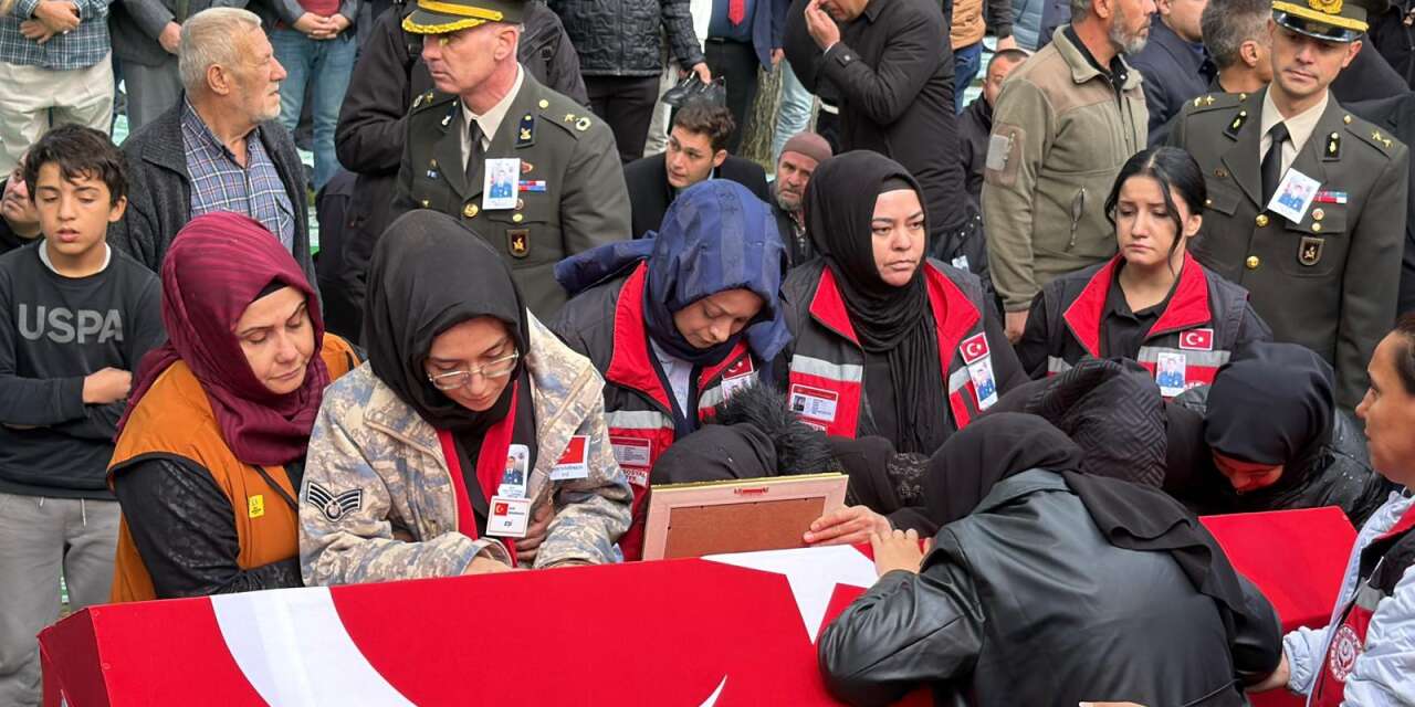 Konya’da şehit eşinden Ahmet Yasir Kuyucu’ya yürek yakan veda