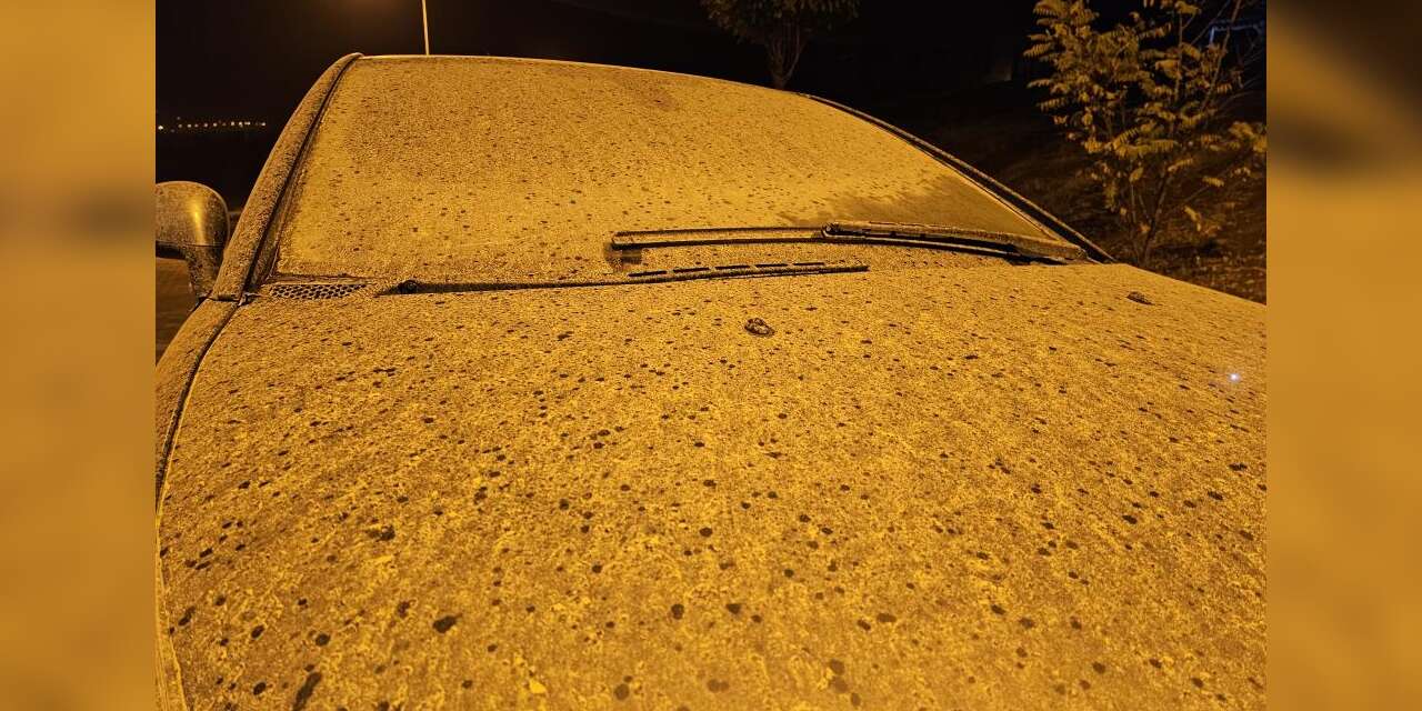 Şehrin üzerine çamur yağdı