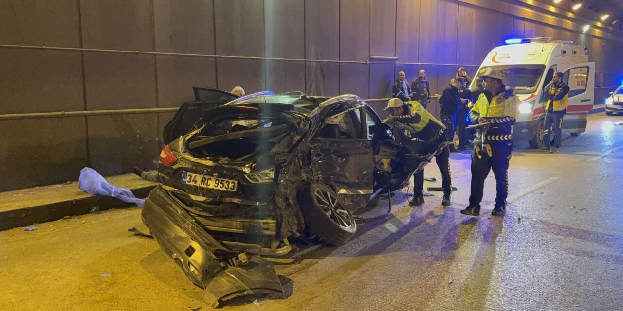 Cip uçarak karşı şeride geçti! 2 kişi öldü