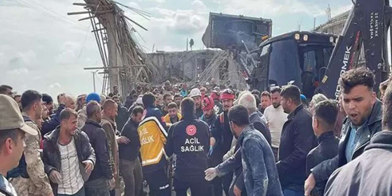 İnşaatta göçük! Ölü ve yaralılar var