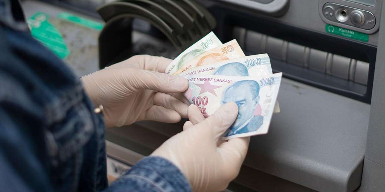 GSB’den ilk kez burs/kredi alacak öğrencilere ödemeler başladı