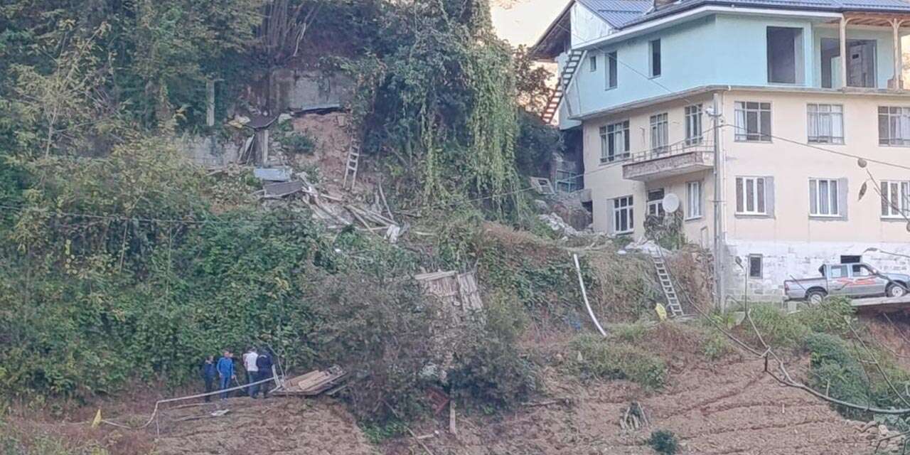 Ahşap yapı çöktü! 2 ölü, 1 yaralı var