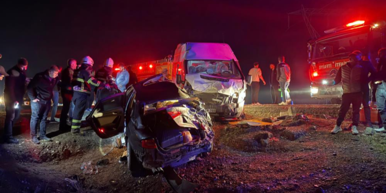 Diyarbakır Bismil’de zincirleme kaza: Ölü ve yaralılar var