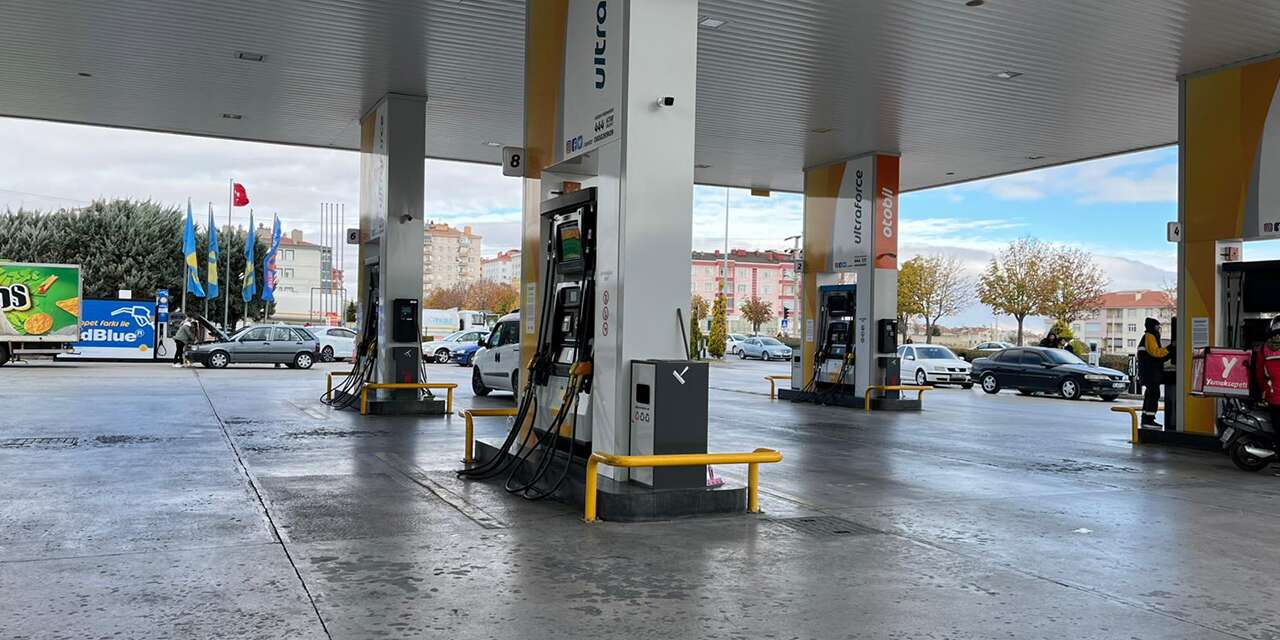 Konya’da akaryakıta beklenen indirim geldi