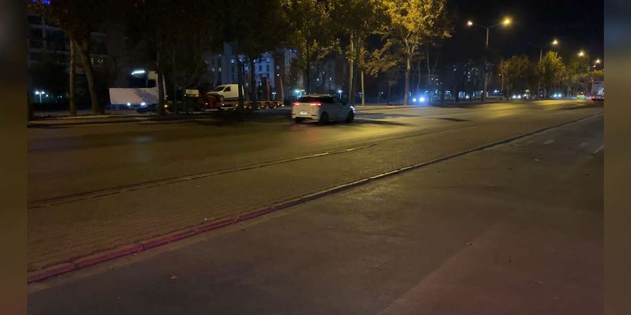 Konya’da otomobilin çarptığı motorcu hastaneye kaldırıldı