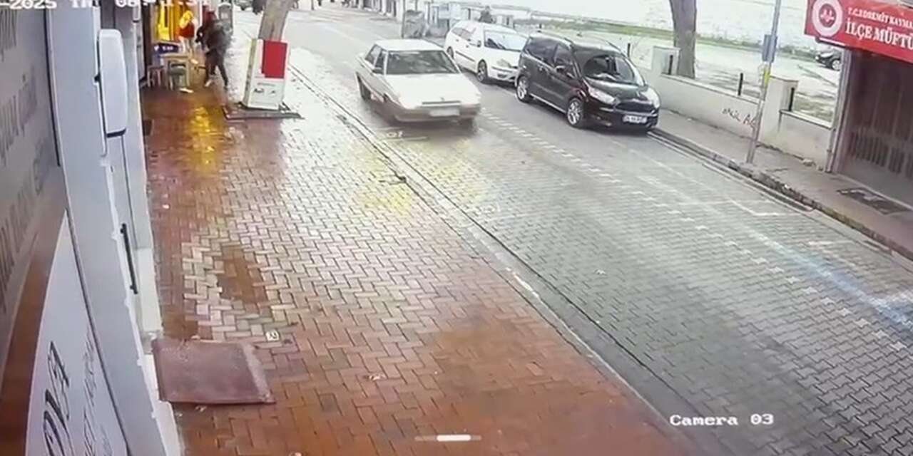 Esnafa kurşun yağmuru! O anlar kameralarda