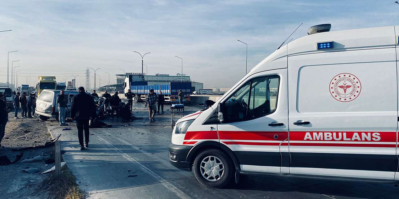 Konya’da zincirleme kaza! 4 yaralı var