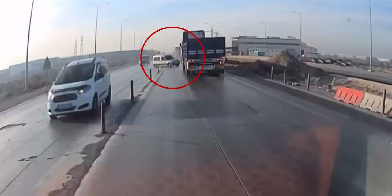 Konya’da sollama yapan araç TIR’la kafa kafaya çarpıştı! O anlar kamerada
