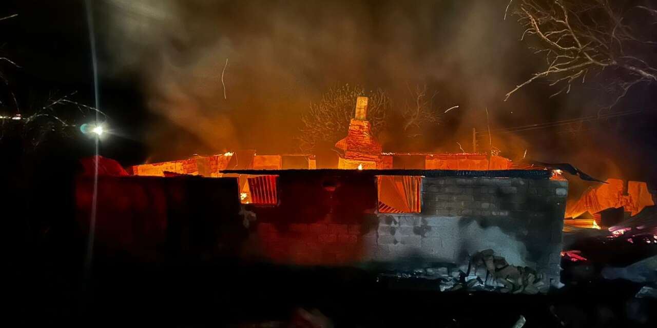 Faciadan geriye küller kaldı! Hüseyin Karakaş alevlerin içinden kaçamadı
