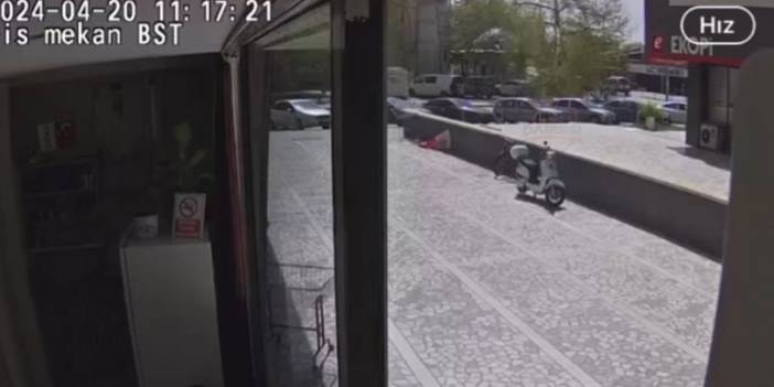 Fırtına Konya’yı yıktı! Ağacın devrilme anı kamerada