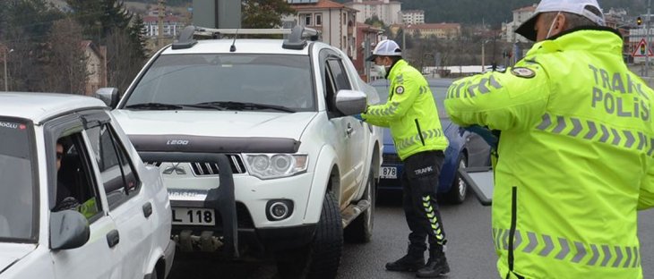 Şehirler arası seyahat edecek vatandaşlar sağlık kontrolünden geçirilecek