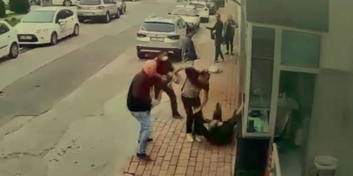 Sokak ortasında kadını dövdü, vatandaşlar pişman etti