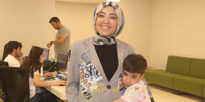 5 yıldır nakil bekleyen Konyalı anne, sonunda özlediği oğluna sarıldı