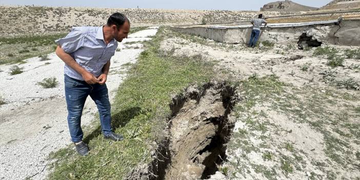 Konya’da yer yarıldı! Görüntü korkutuyor