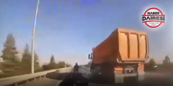 Cinayet gibi kaza anı kamerada! Sinirlendiği motosiklet sürücüsüne böyle çarptı