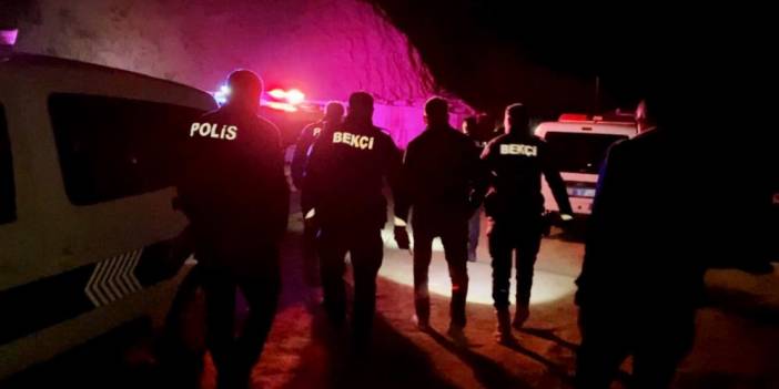 Türkiye bu olayı konuşuyor! Canlı yayında ölen borçlusunun mezarını açıp yaktı