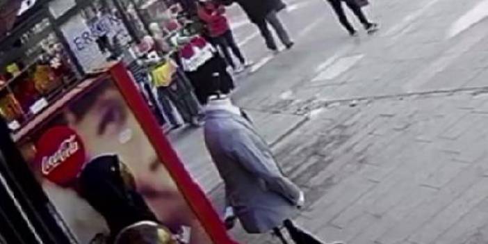 Kaldırımda anneannesini bekleyen kıza yumruklu saldırı! O an kamerada