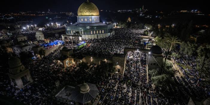 Mescid-i Aksa'da Kadir Gecesi idrak edildi