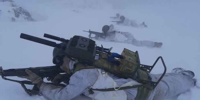 Eksi 20 derecede vatan nöbeti