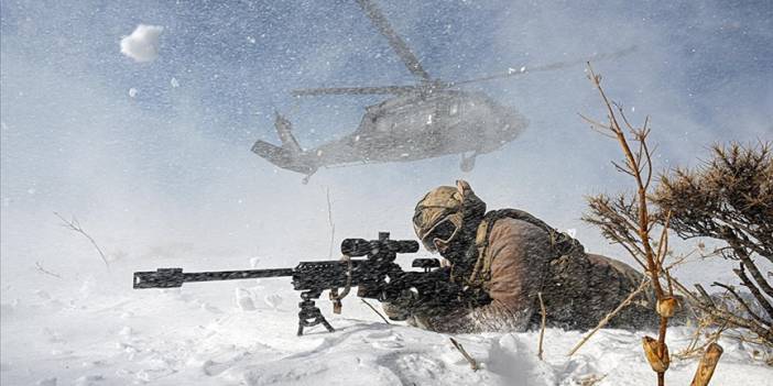 Jandarma timleri dağları teröristlere dar ediyor