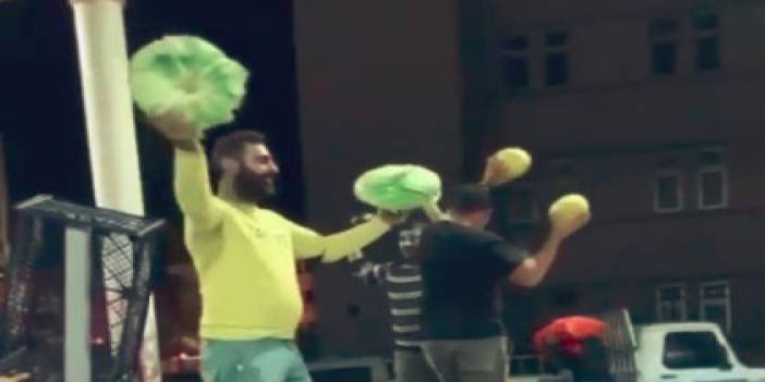 Pazar esnafı kış sebzelerini defileyle tanıttı sosyal medya patladı