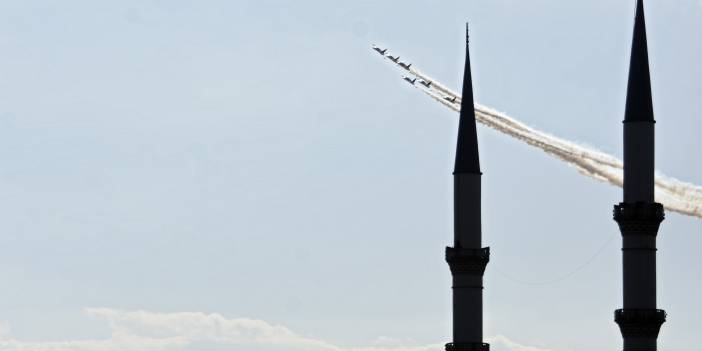 Türk Yıldızları, Selçuklu Payitahtı Konya için selamlama uçuşu yaptı