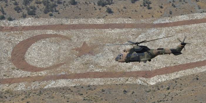 Kıbrıs'ta Türk fırtınası esiyor
