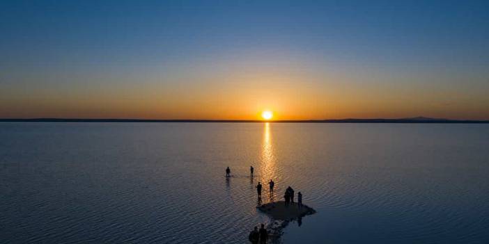Tuz Gölü'nde muhteşem manzara