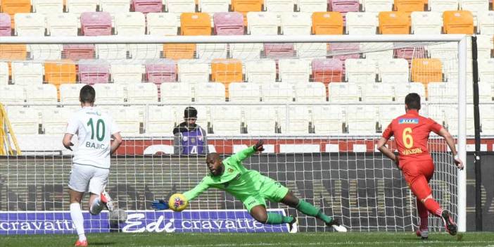 Yeni Malatyaspor-Konyaspor maçından kareler