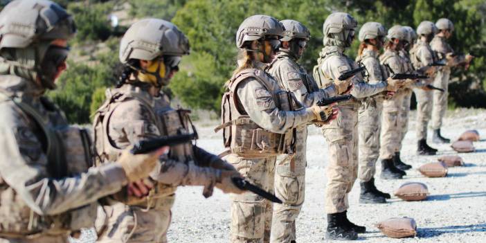 Terörle mücadeleye 'kadın komando astsubaylar' yetiştiriyorlar