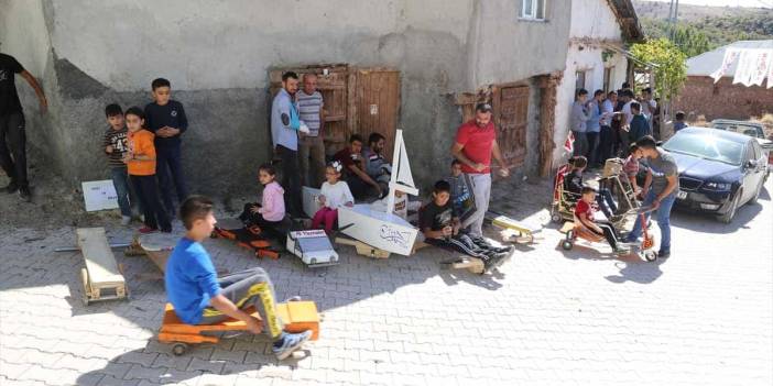 Haydi Türkiye! Haydi Konya! Bayrak As…