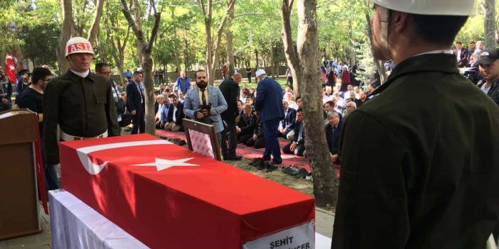Konya şehidini uğurladı