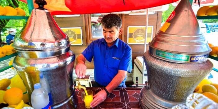 Limonatasıyla 43 yıldır içleri ferahlatıyor