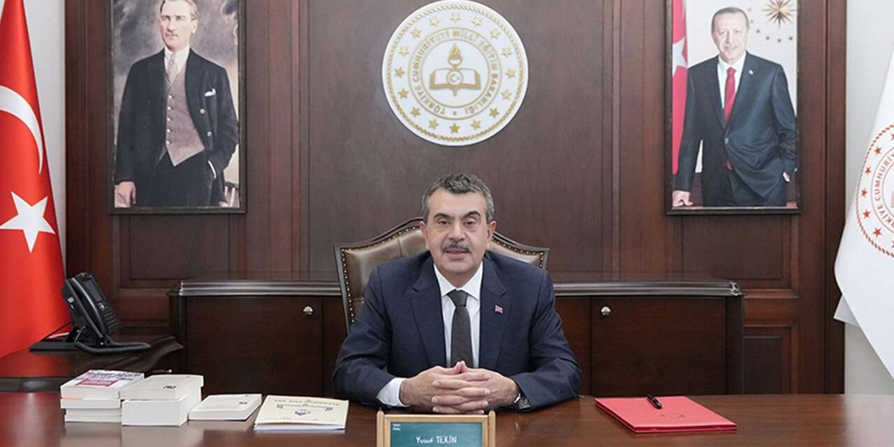 Milli Eğitim Bakanı Tekin'den 24 Kasım Öğretmenler Günü mesajı