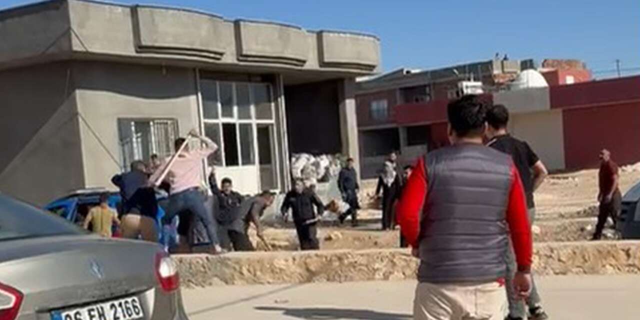 İki aile sopalarla birbirine girdi! Olaya jandarma müdahale etti