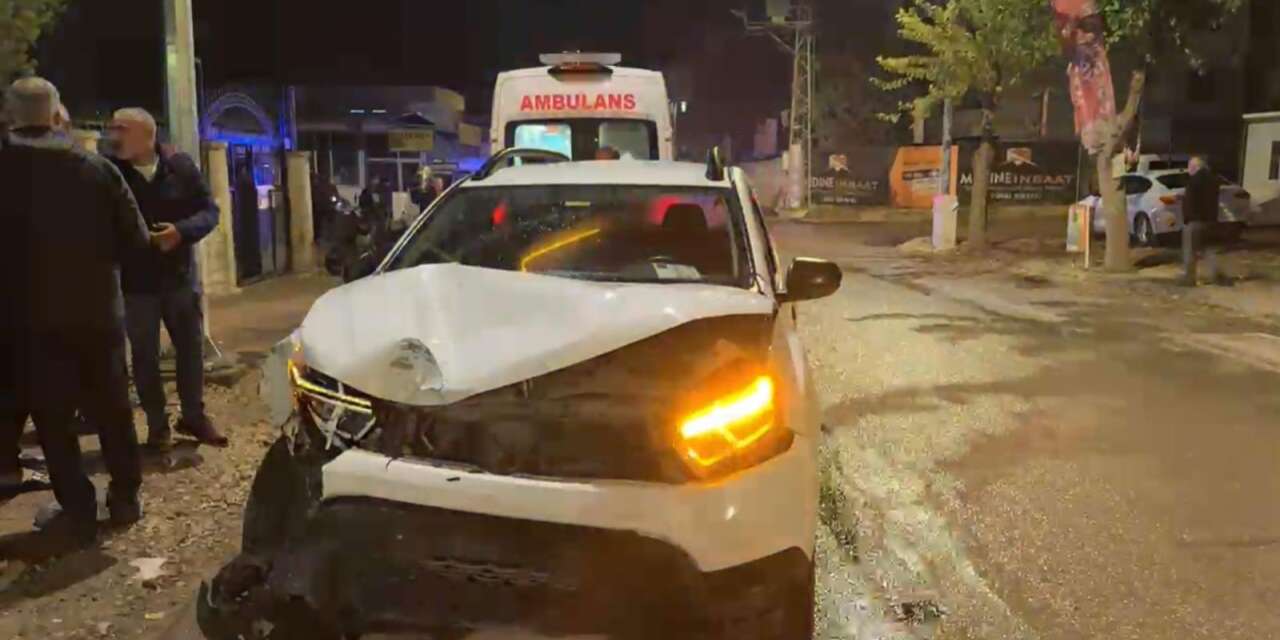 Cip yolcu minibüsüne çarptı! Baba, kız hastaneye kaldırıldı