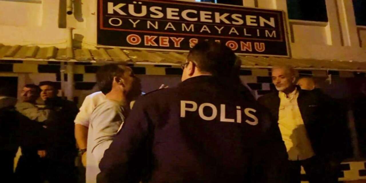 “Küseceksen Oynamayalım” diyerek oturdukları kahvehanede kavga ettiler