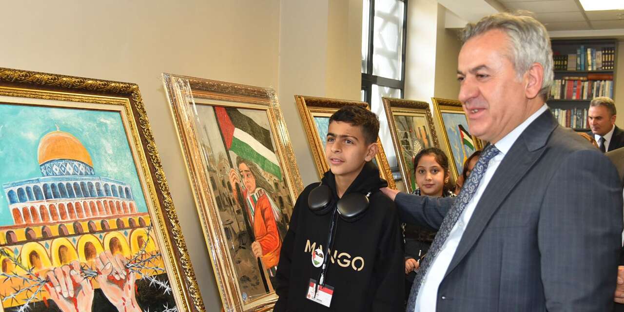 Konya’da Gazzeli öğrencilerin sessiz çığlıkları tuvale yansıdı