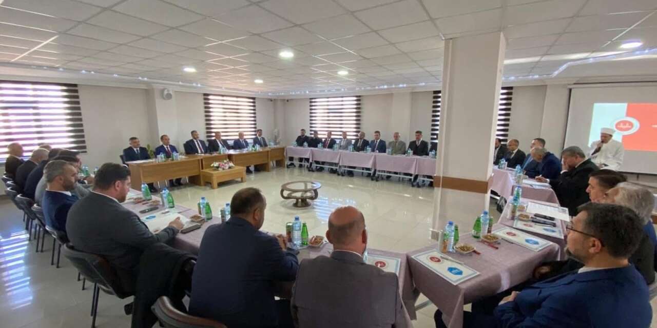 Konya’nın tüm müftüleri Hac için bir araya geldi