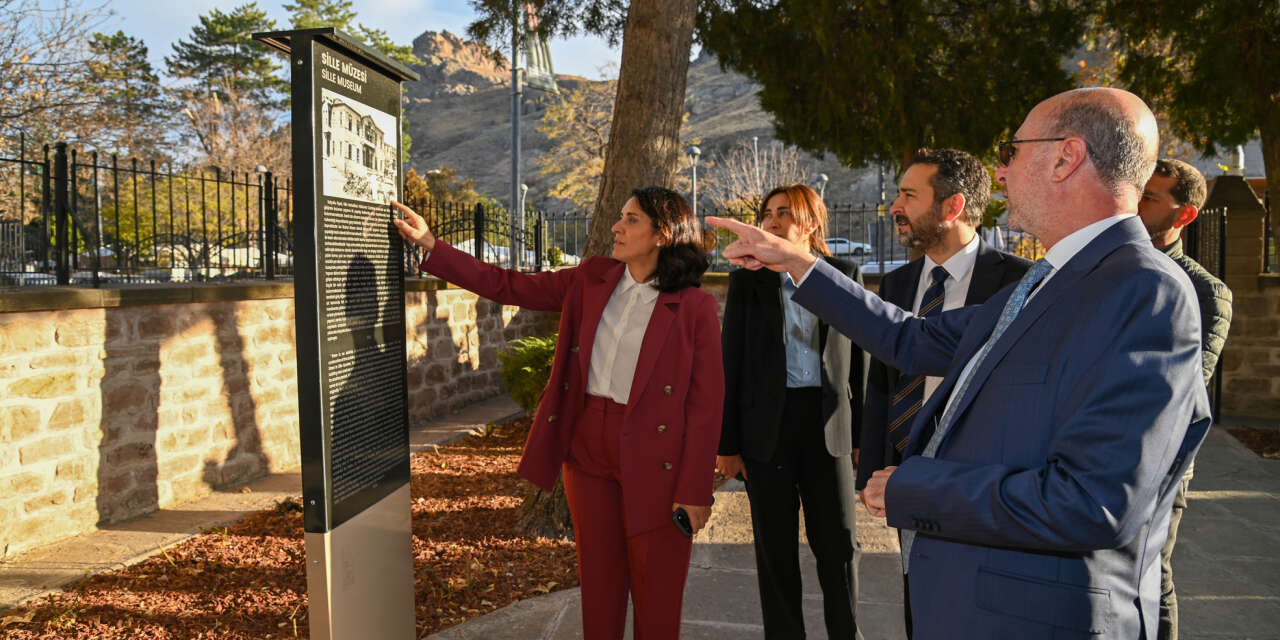 AK Parti’den Tarihi Sille Mahallesi’ne ziyaret