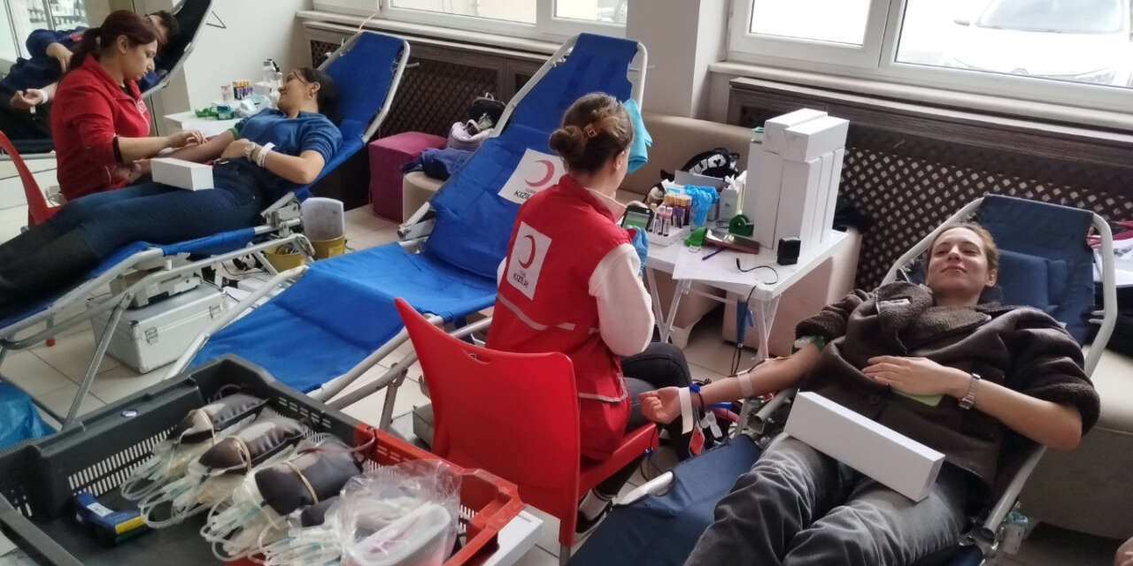 Selçuk Üniversitesi’nde kan bağışı kampanyasına yoğun ilgi