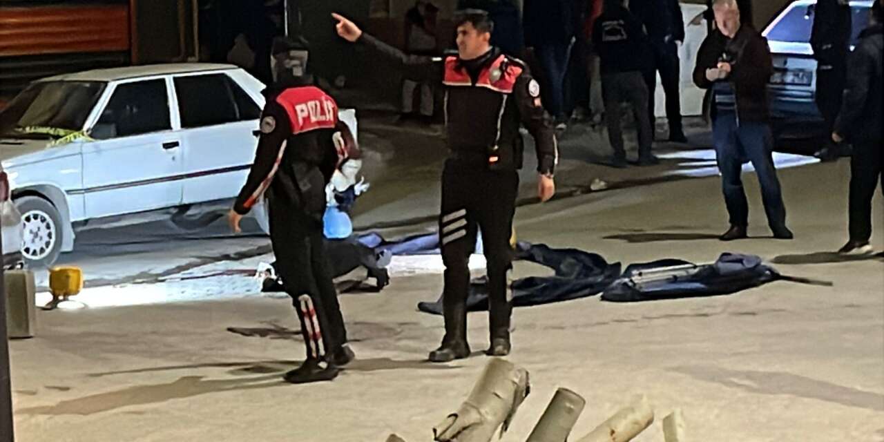 Enişte kurşun yağdırdı, iki kardeş öldü